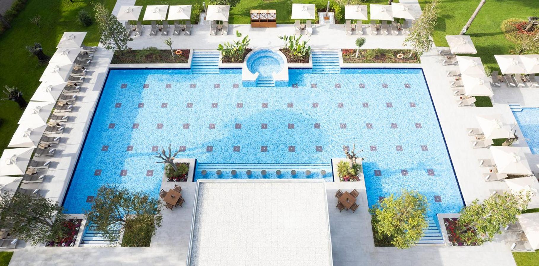 Gloria Serenity Complex